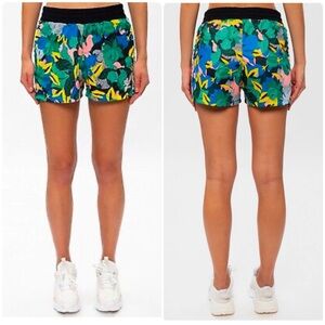 ADIDAS Originals X HER STUDIO LONDON Shorts Multicolor 90s
Floral Tropic